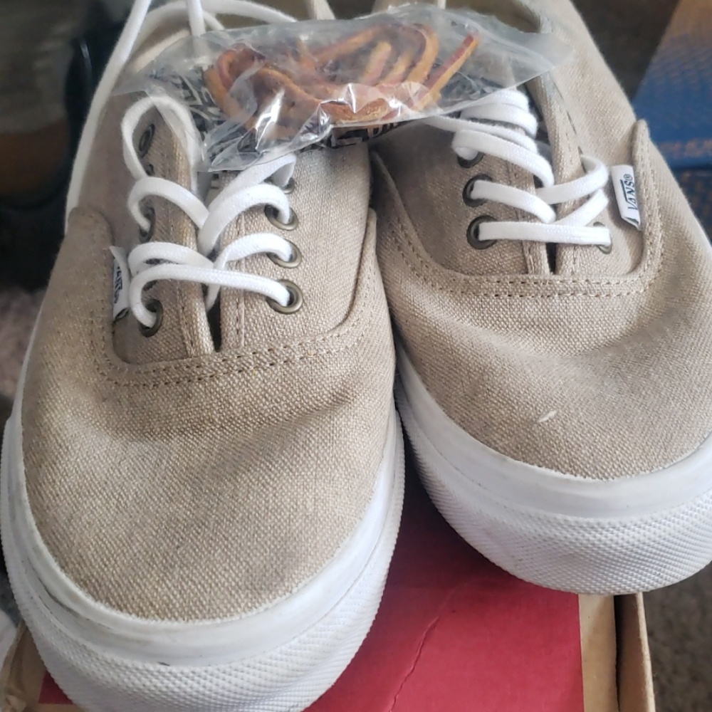 Van's